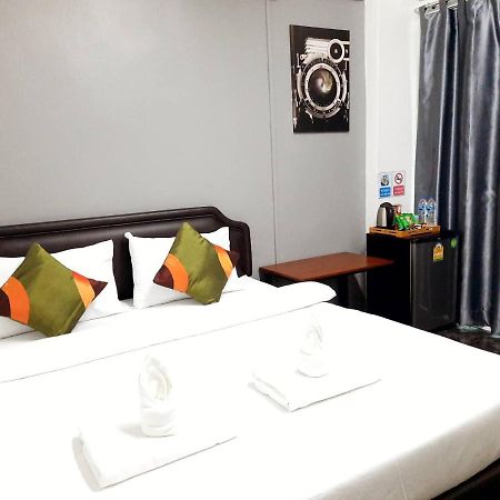 Ada Apartment - อาดา อพาร์ทเมนท์ Bangkok Exterior photo