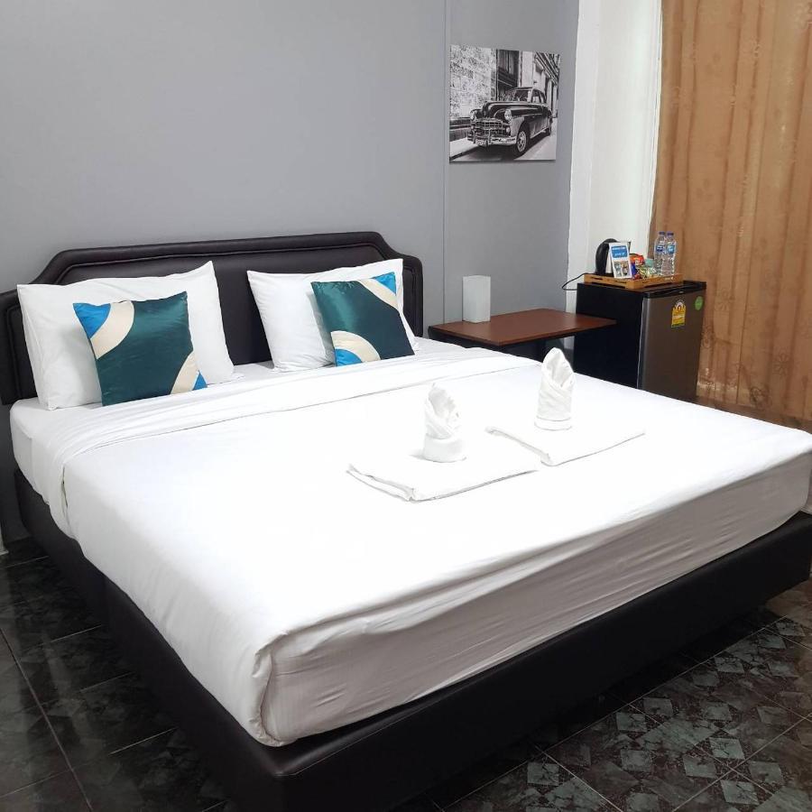 Ada Apartment - อาดา อพาร์ทเมนท์ Bangkok Exterior photo