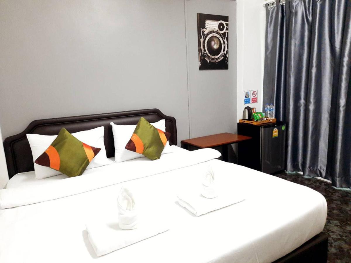 Ada Apartment - อาดา อพาร์ทเมนท์ Bangkok Exterior photo