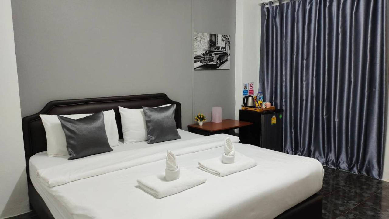 Ada Apartment - อาดา อพาร์ทเมนท์ Bangkok Exterior photo